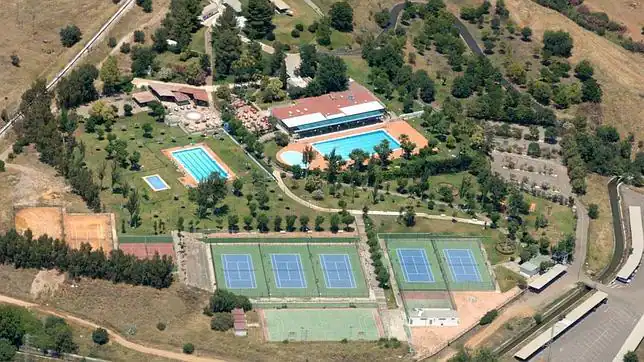 Reserva de instalaciones para clubes sociales